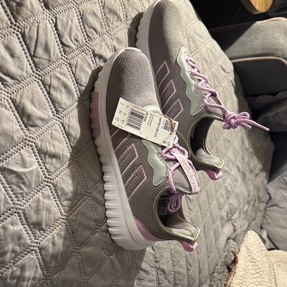 Adidas Gray and Lavender Running Shoes - Kaptir Flow 2.0 size 6
